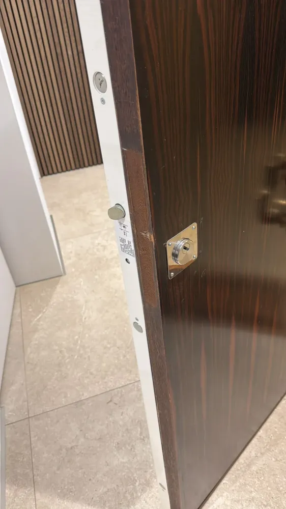 Dépannage ouverture porte à Cannes